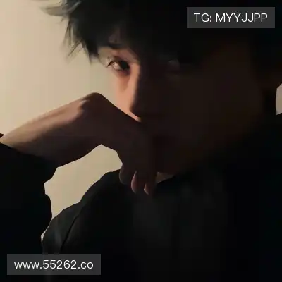 胡霞丽华